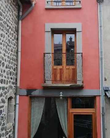 File Dans Ta ! Bed and Breakfast
