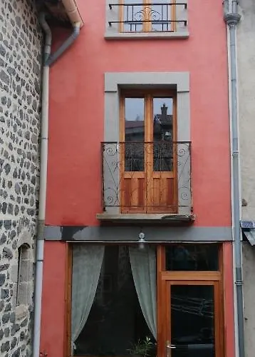 File Dans Ta ! Bed & Breakfast